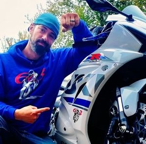 Meet your Posher, Adrian